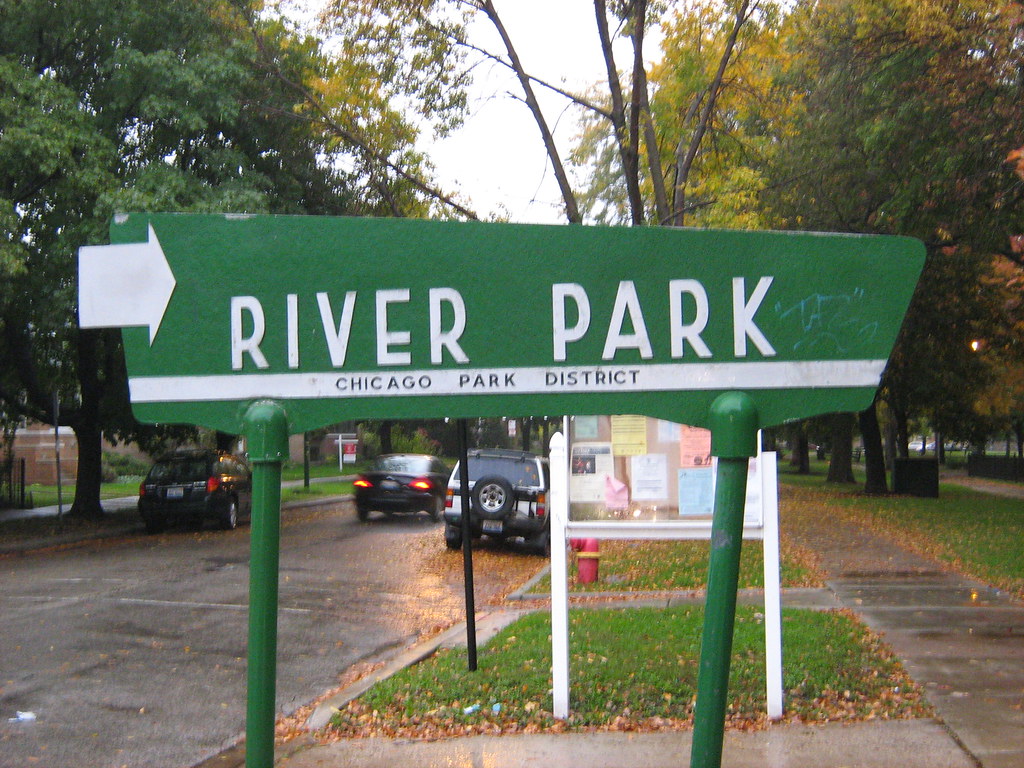 River DFA (Paws Park) off-leash dog park in Logan Square / Ravenswood / Lincoln Square, Chicago